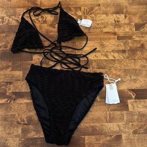 Good American Swimsuit